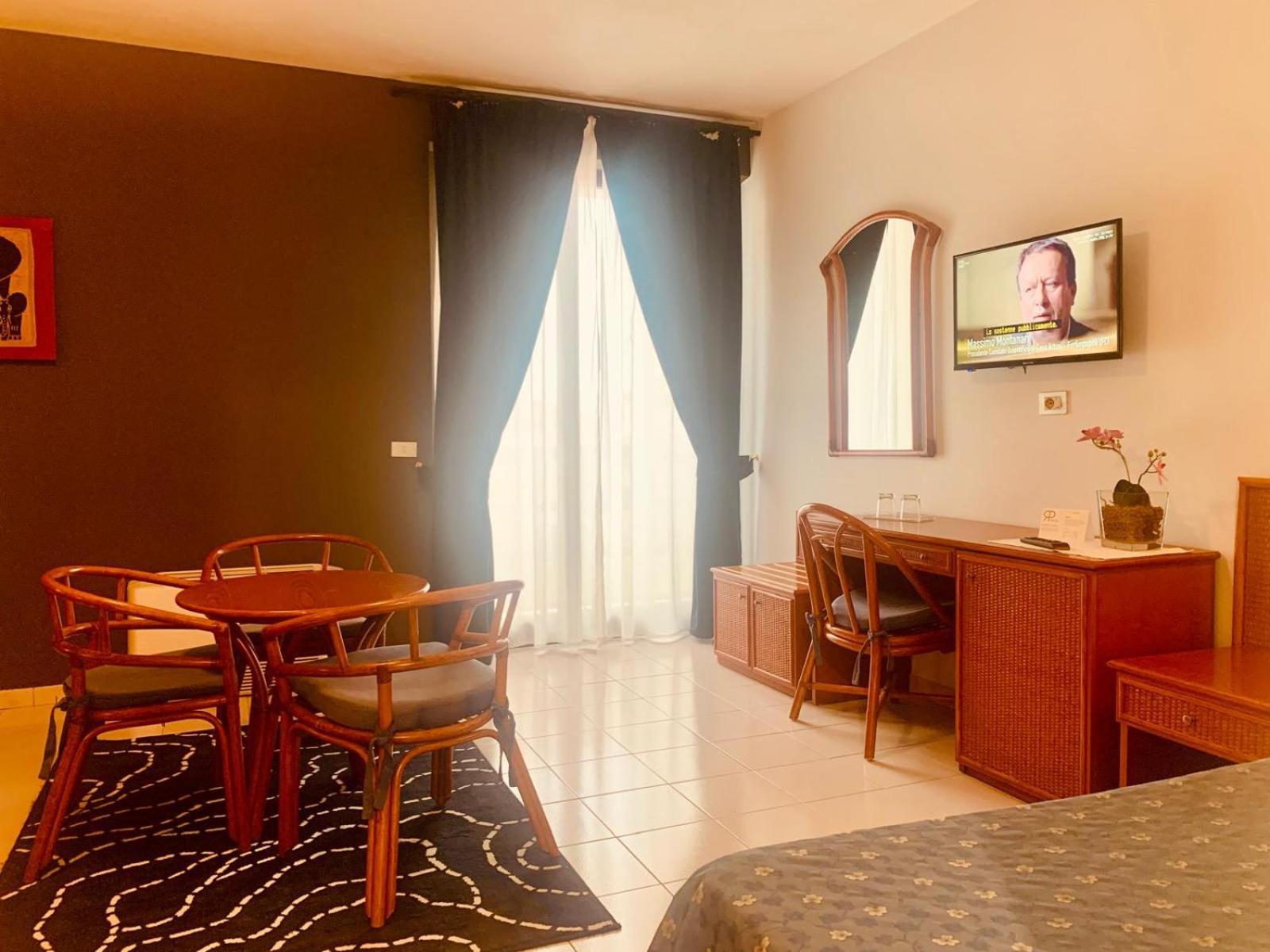 River Park Hotel Ameglia Extérieur photo