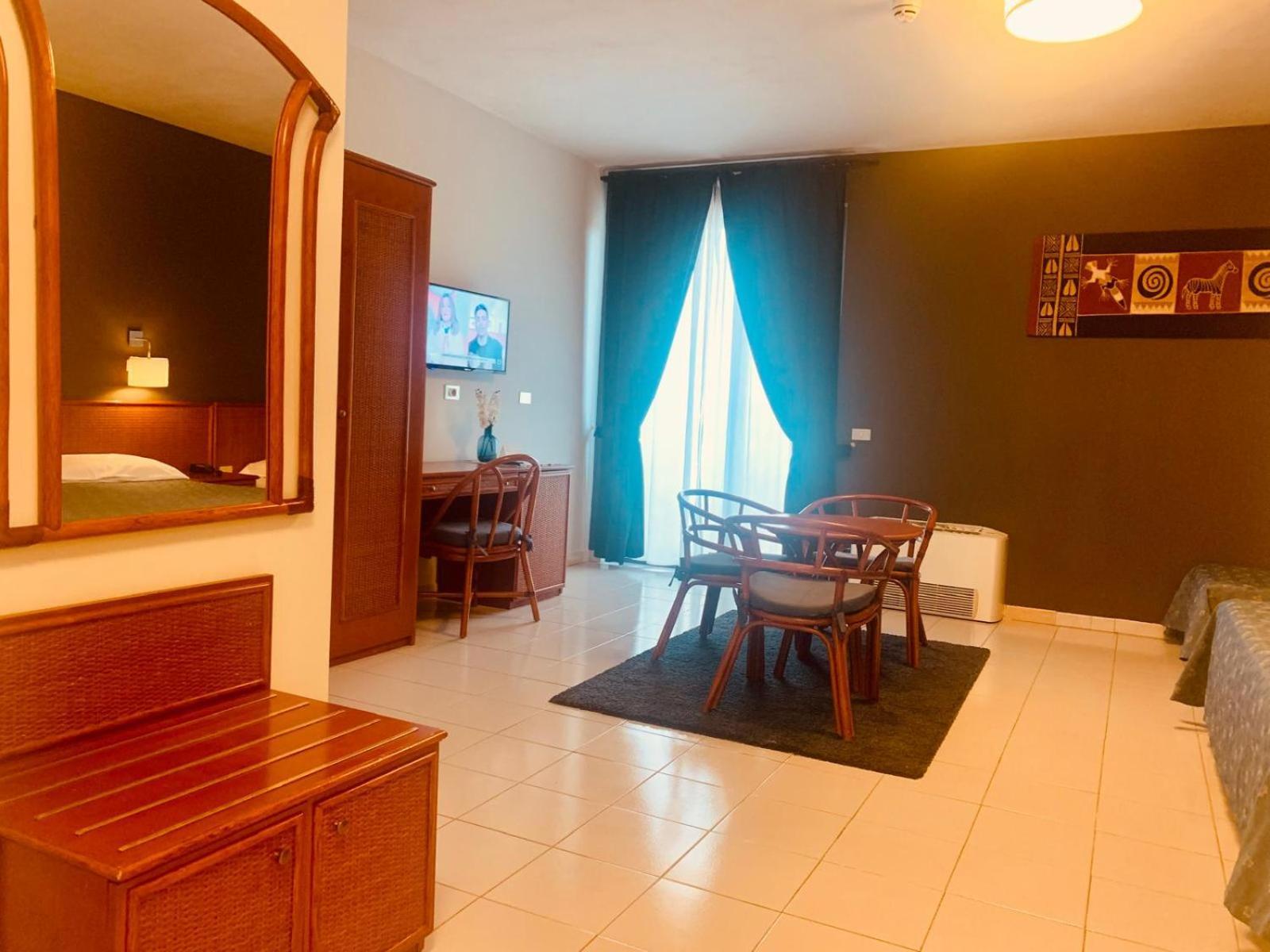 River Park Hotel Ameglia Extérieur photo